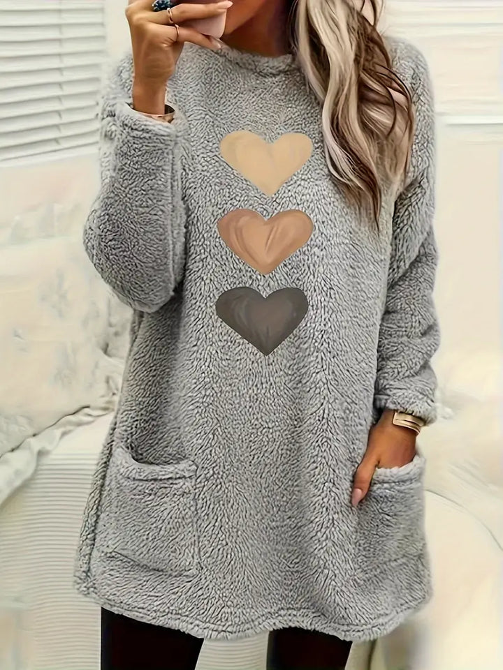 Cozy Fleece-Lined Women's Sweatshirt with Heart Print