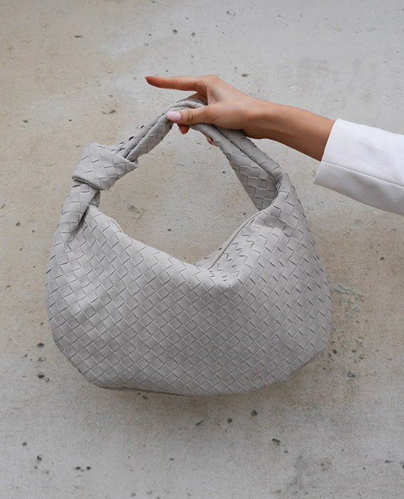 SEORA | Medium woven bag